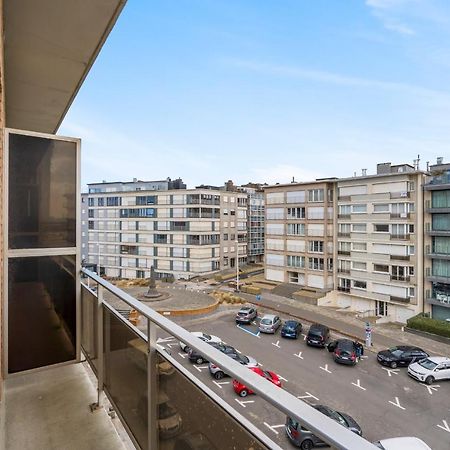 Luxurious And Unique Design App Centre Koksijde Apartment ภายนอก รูปภาพ